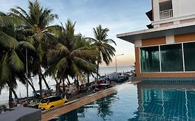 Nana Chat Bangsaen Hotel